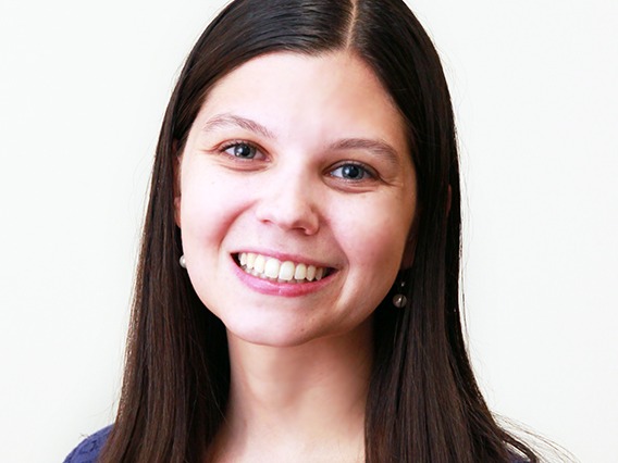 Headshot - Katie Barlis - Grad Student