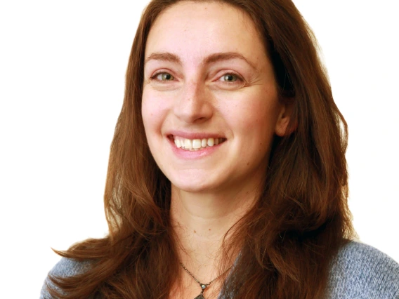 Headshot of graduate student Sarah Leighton