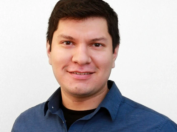 Headshot of graduate student Cristian Preciado