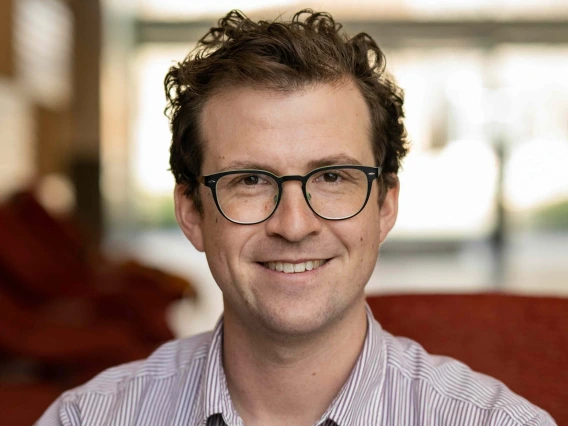 Headshot for faculty member Ari Kahn