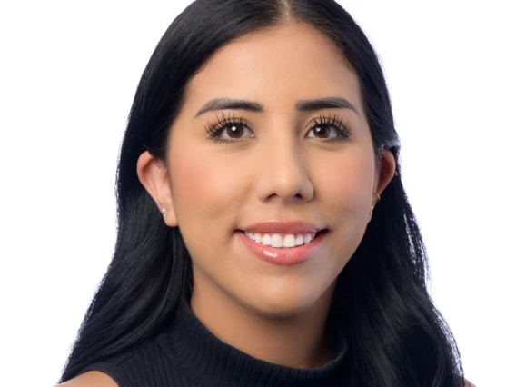 Headshot of graduate student Rebeca Jimenez