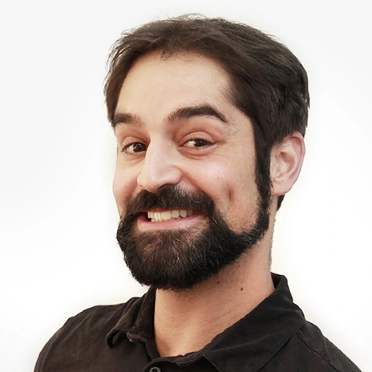 Headshot of faculty member Stephen Adamo