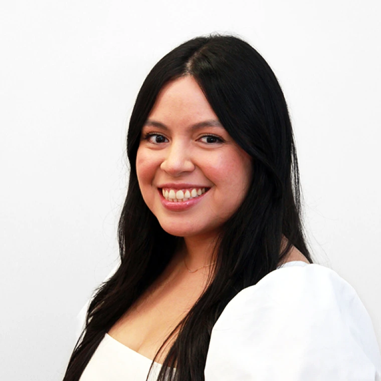 Headshot of graduate student Karla Vinces